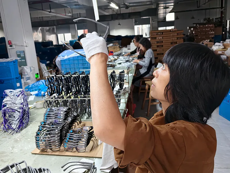 Quality inspection of OEM reading glasses — batch QC process