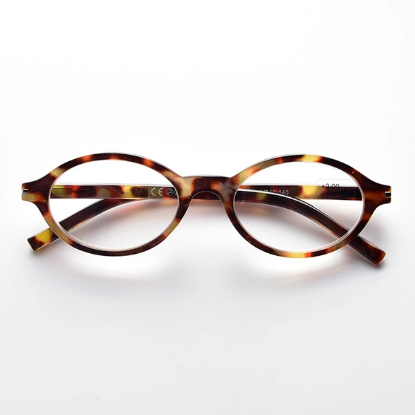 Front view of classic tortoise round reading glasses